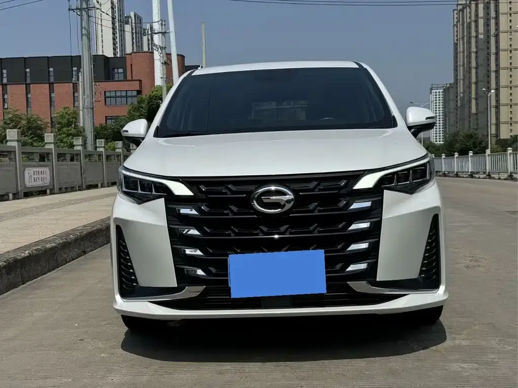 GAC Motor Trumpchi M6 — фото 3