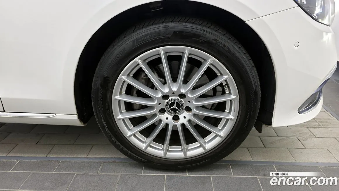 Mercedes-Benz E-Class 2023 из KR, фото 4