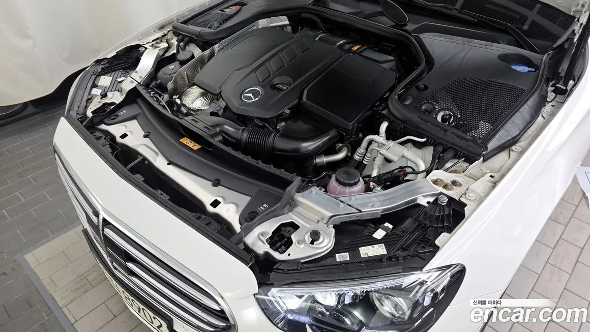 Mercedes-Benz E-Class 2023 из KR, фото 8