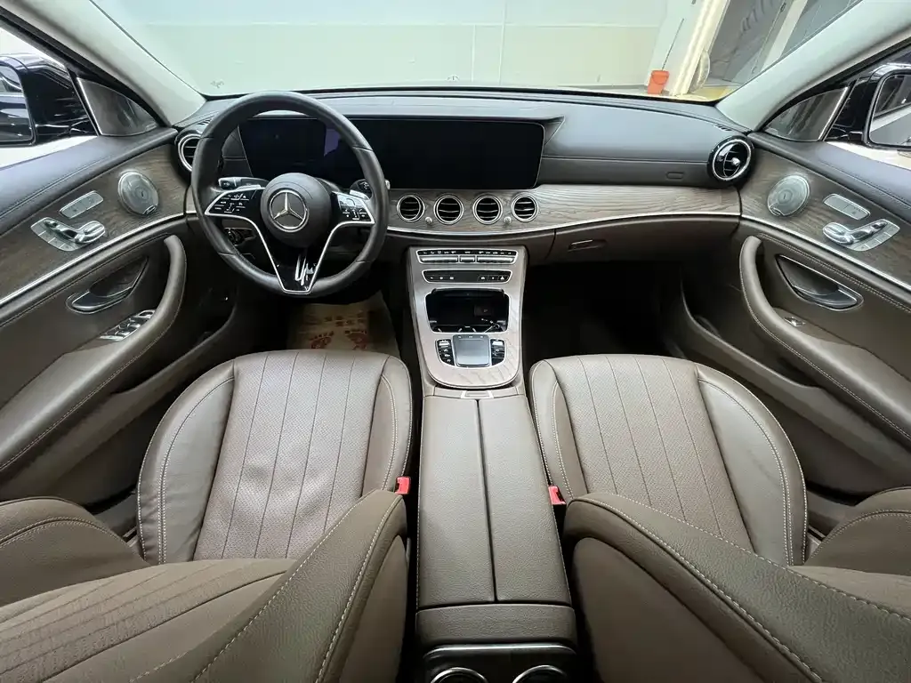 Mercedes-Benz E-Class 2023 из CN, фото 5