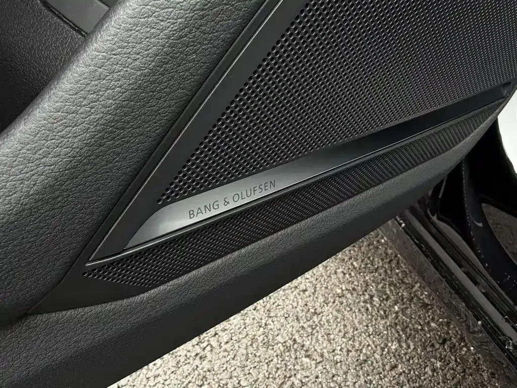 Audi A6L 2024 из CN, фото 6