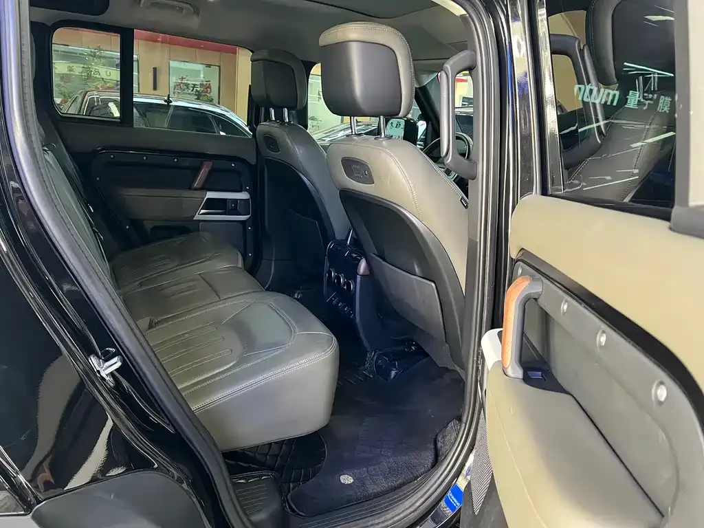 Land Rover Defender 2021 из CN, фото 2