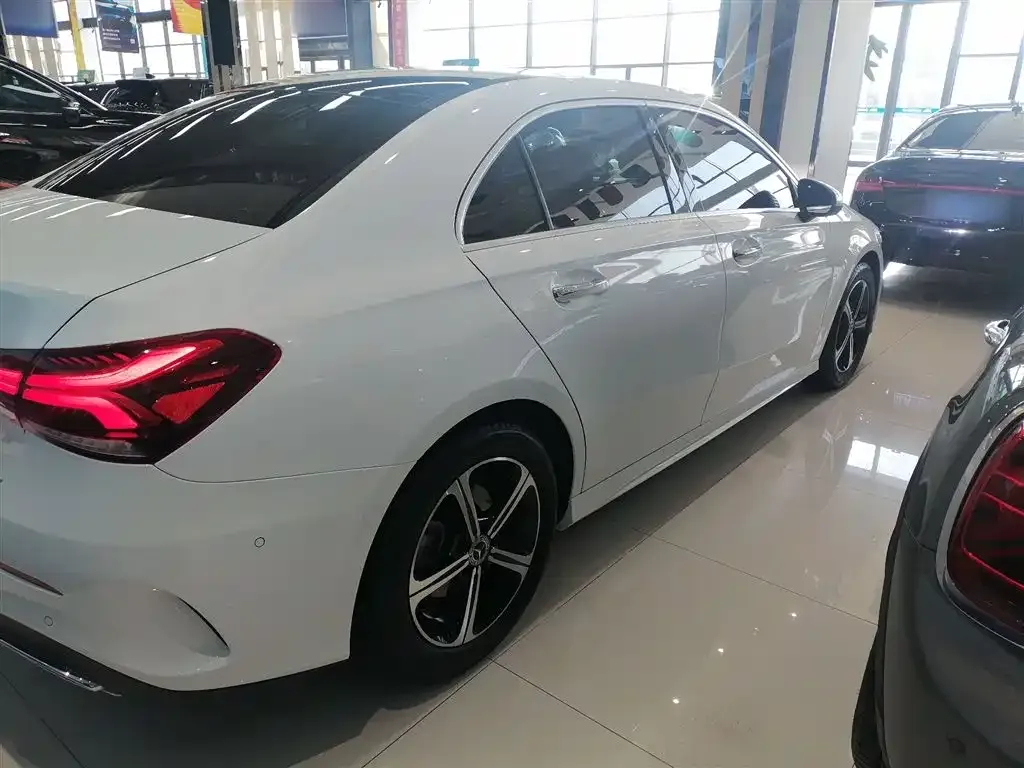 Mercedes-Benz A-Class 2023 из CN, фото 7