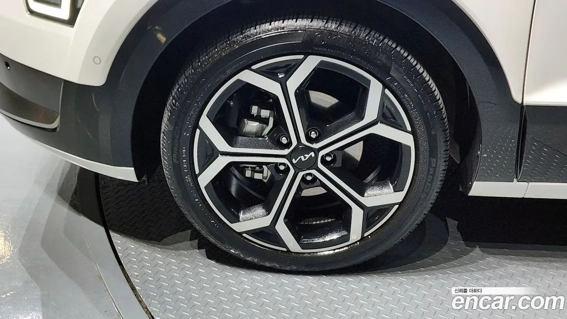 Kia Niro — фото 4