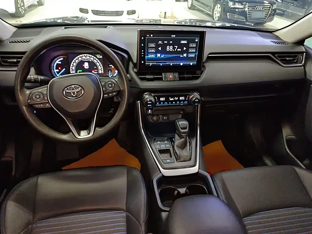 Toyota Wildlander 2021 из CN, фото 9