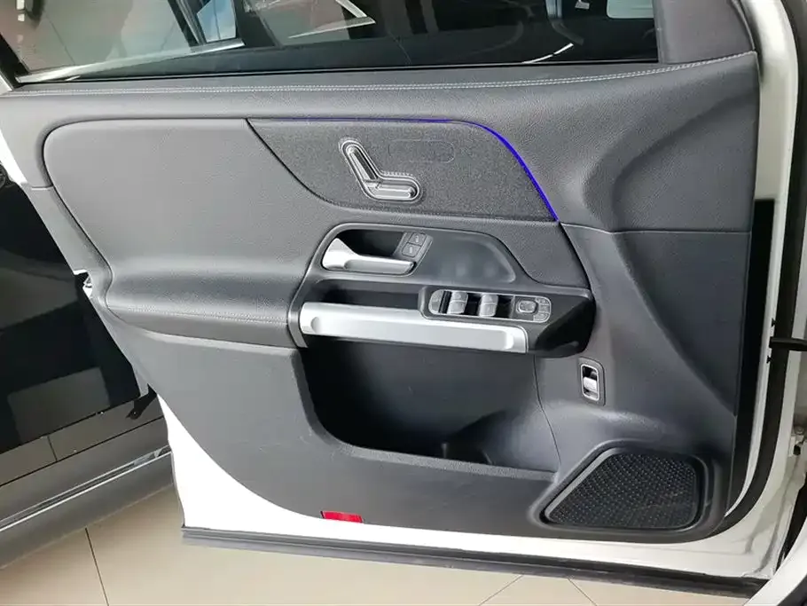 Mercedes-Benz GLB 2022 из CN, фото 10
