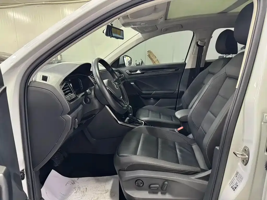 Volkswagen T-Roc 2022 из CN, фото 3
