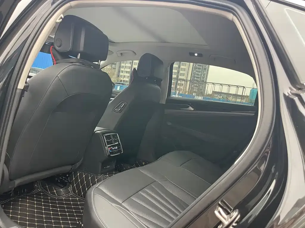 Volkswagen Passat 2026 из CN, фото 4
