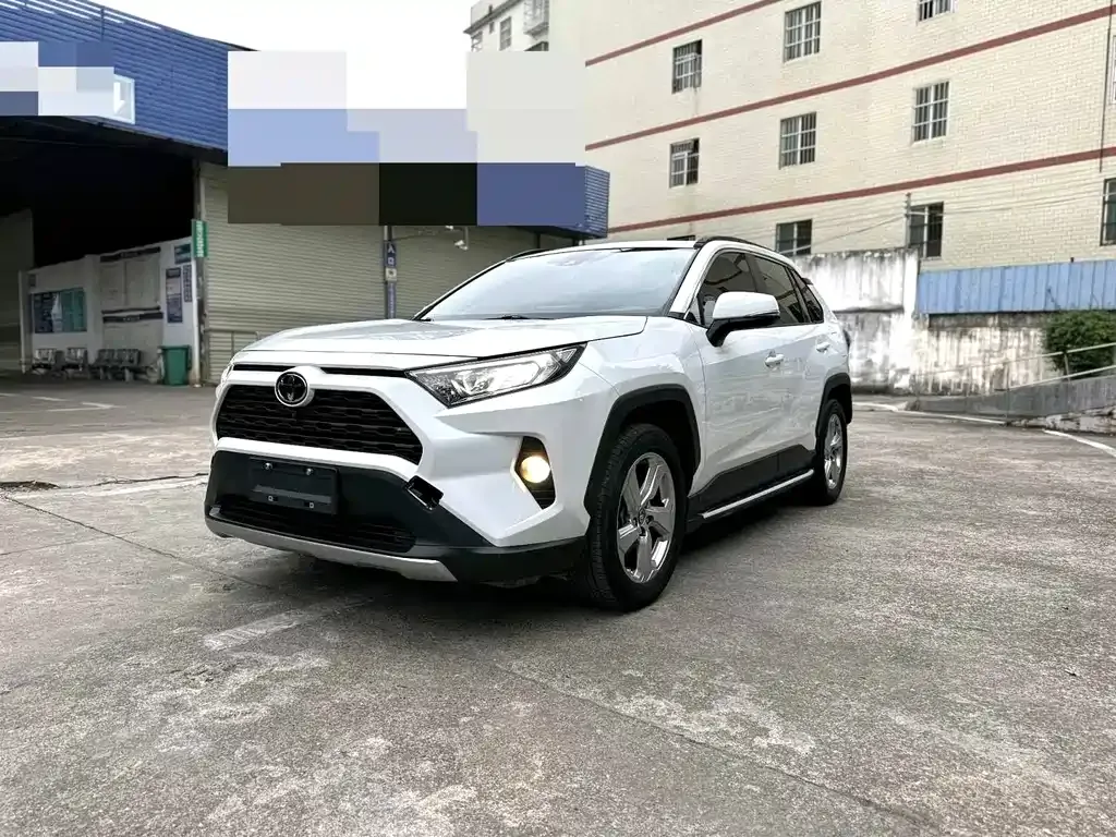 Toyota RAV4 2021 из CN, фото 1