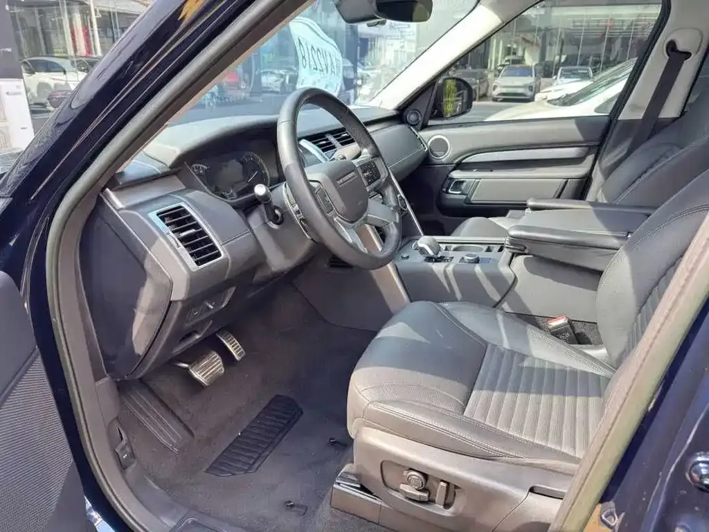 Land Rover Discovery 2023 из CN, фото 7