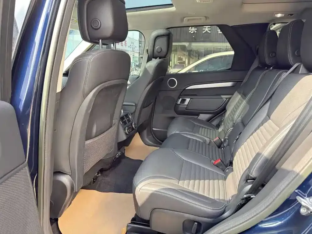 Land Rover Discovery 2023 из CN, фото 5