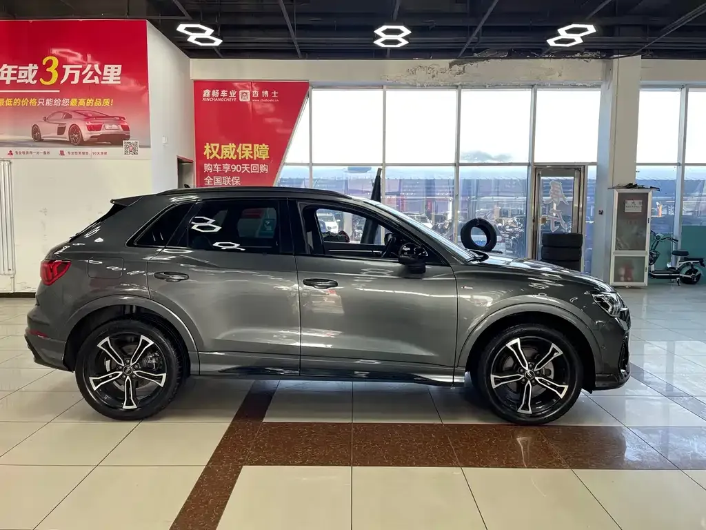 Audi Q3 2023 из CN, фото 2