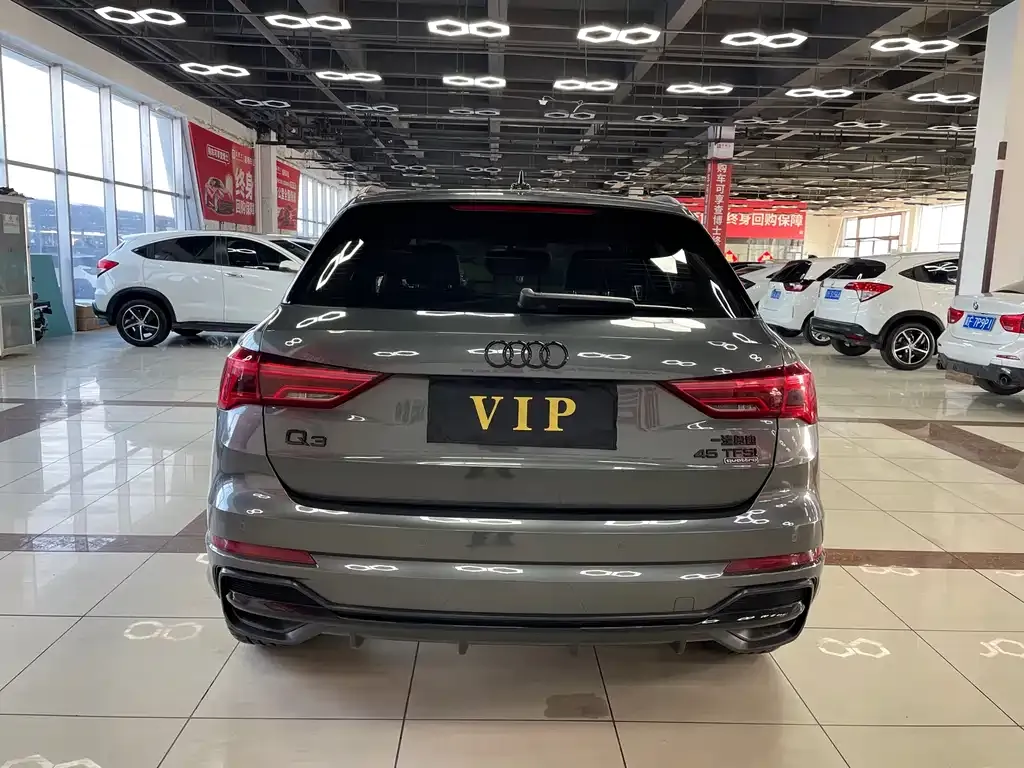 Audi Q3 2023 из CN, фото 3