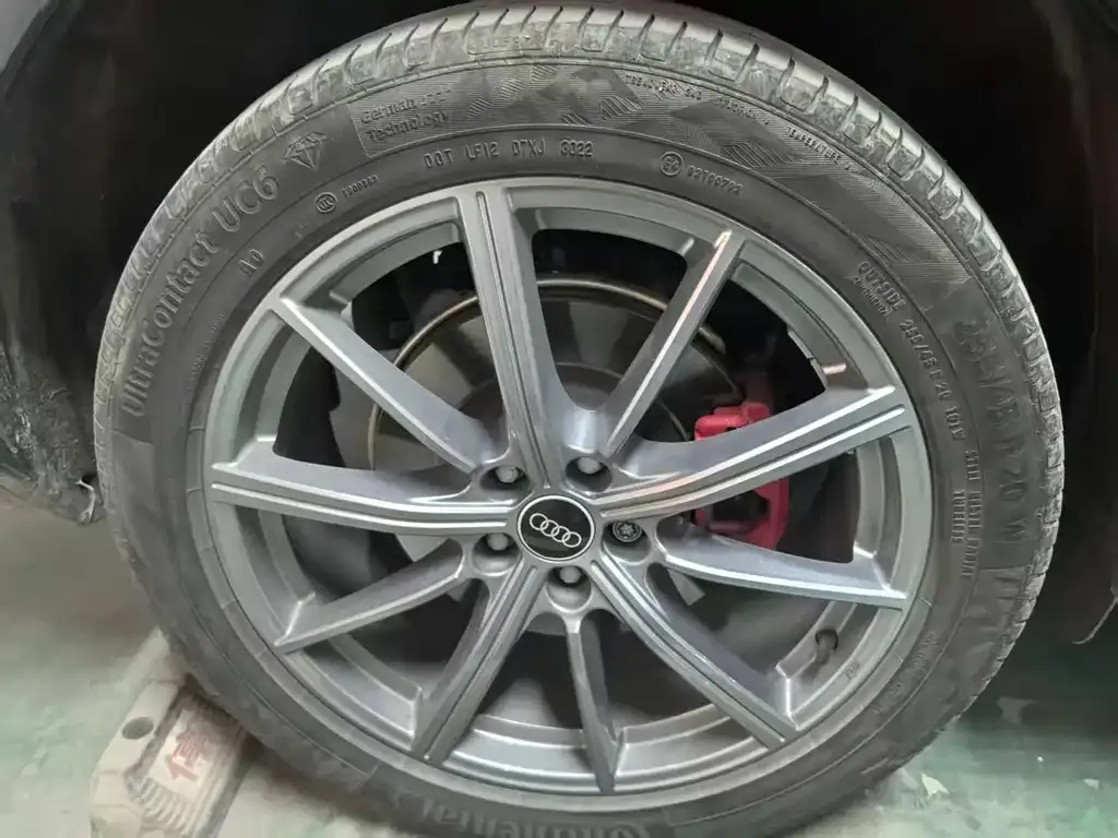 Audi Q5L 2022 из CN, фото 2