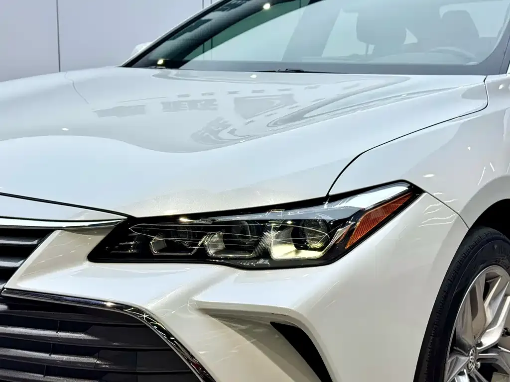 Toyota Avalon 2022 из CN, фото 5