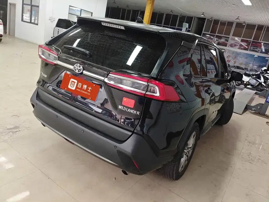 Toyota Wildlander 2023 из CN, фото 3