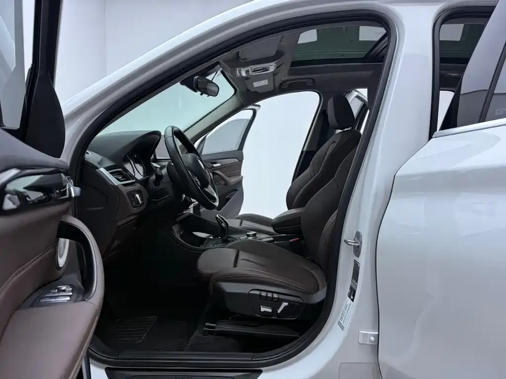 BMW X1 2023 из CN, фото 4