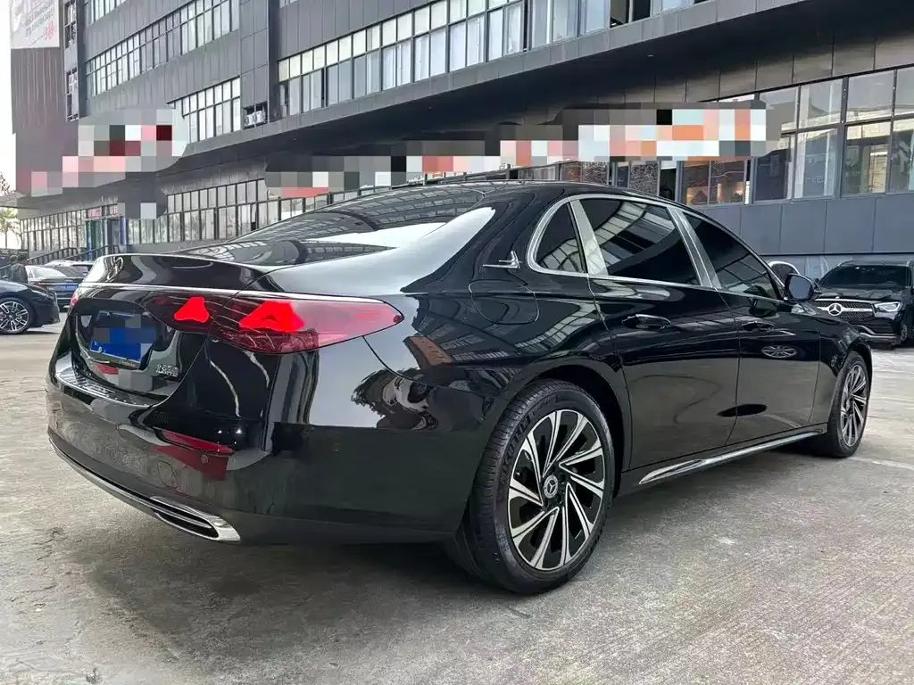 Mercedes-Benz E-Class 2025 из CN, фото 4