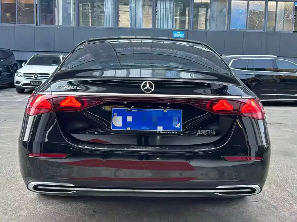 Mercedes-Benz E-Class 2025 из CN, фото 2