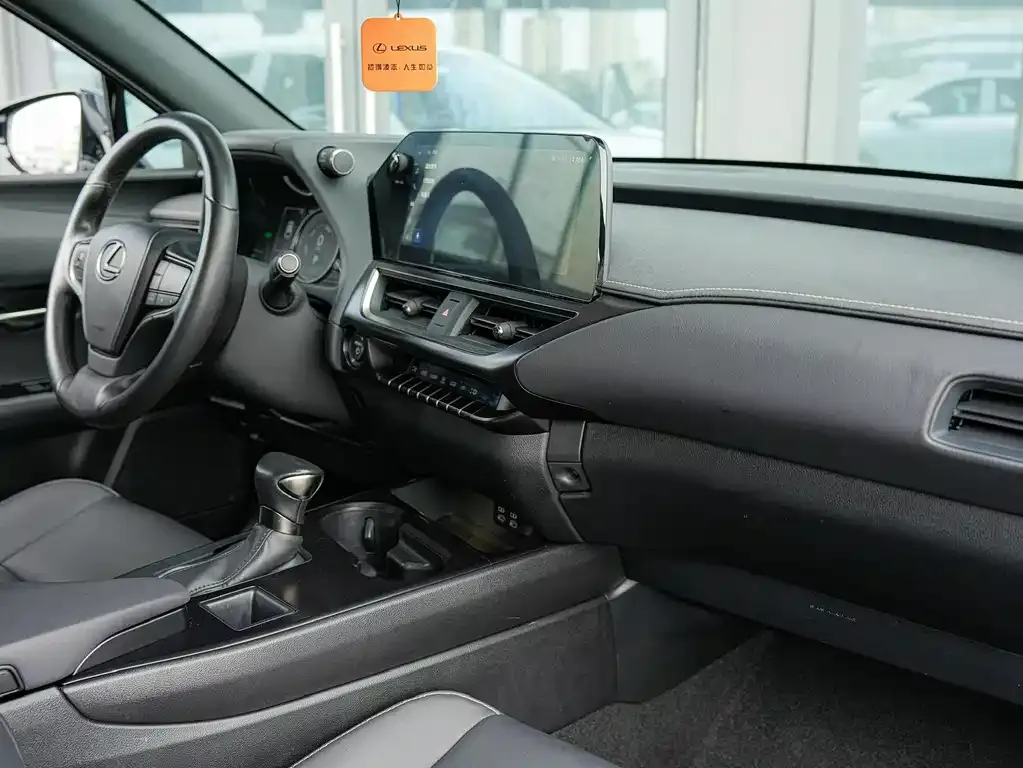 Lexus UX 2023 из CN, фото 2