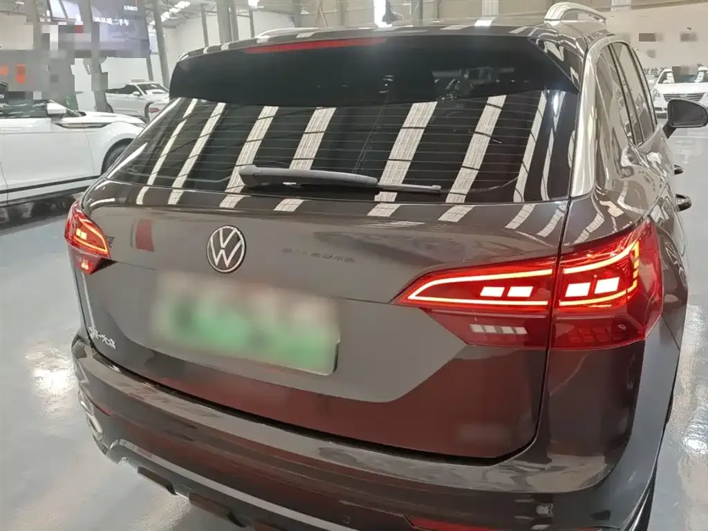 Volkswagen GTE PHEV 2024 из CN, фото 3
