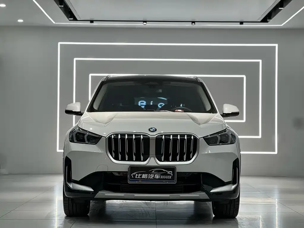 BMW X1 — фото 5