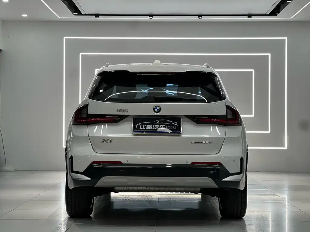 BMW X1 — фото 7