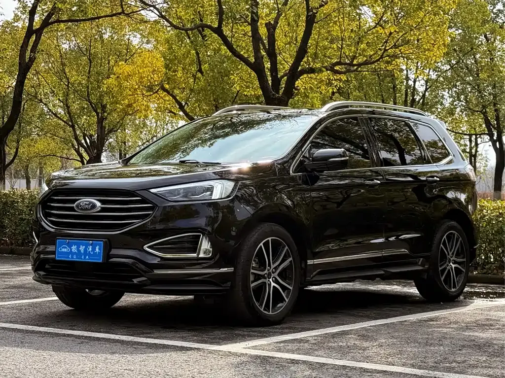 Ford Edge — фото 1