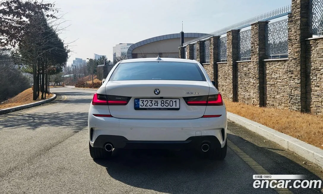 BMW 3-Series 2022 из KR, фото 3
