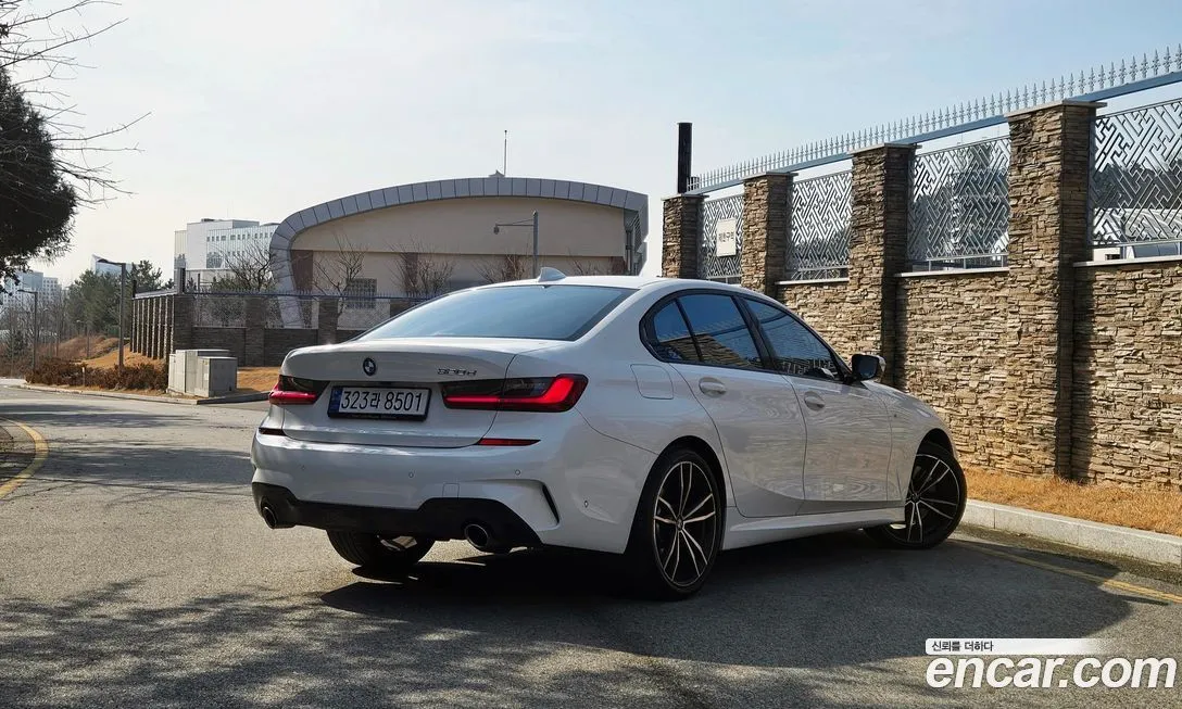 BMW 3-Series 2022 из KR, фото 4