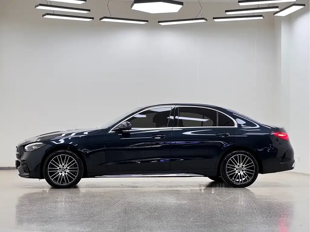 Mercedes-Benz C-Class 2023 из CN, фото 2