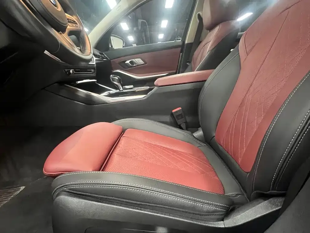 BMW 3 Series 2022 из CN, фото 10