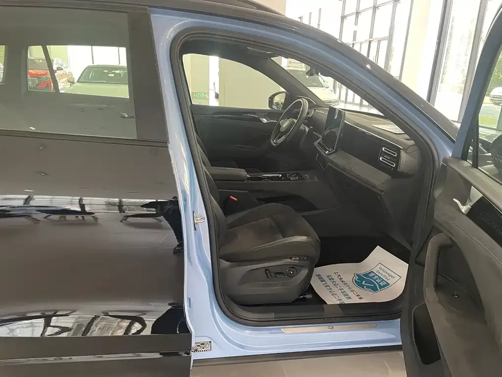 Volkswagen Tiguan L 2024 из CN, фото 9