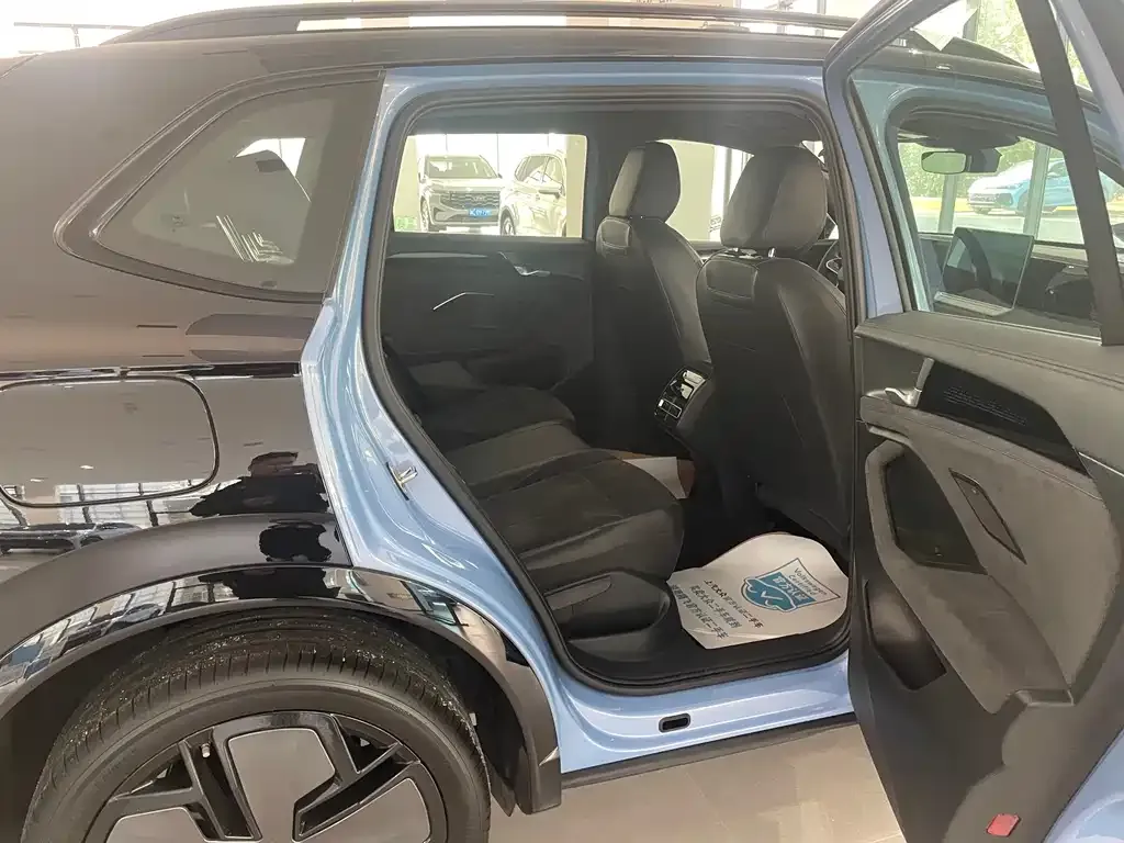 Volkswagen Tiguan L 2024 из CN, фото 5