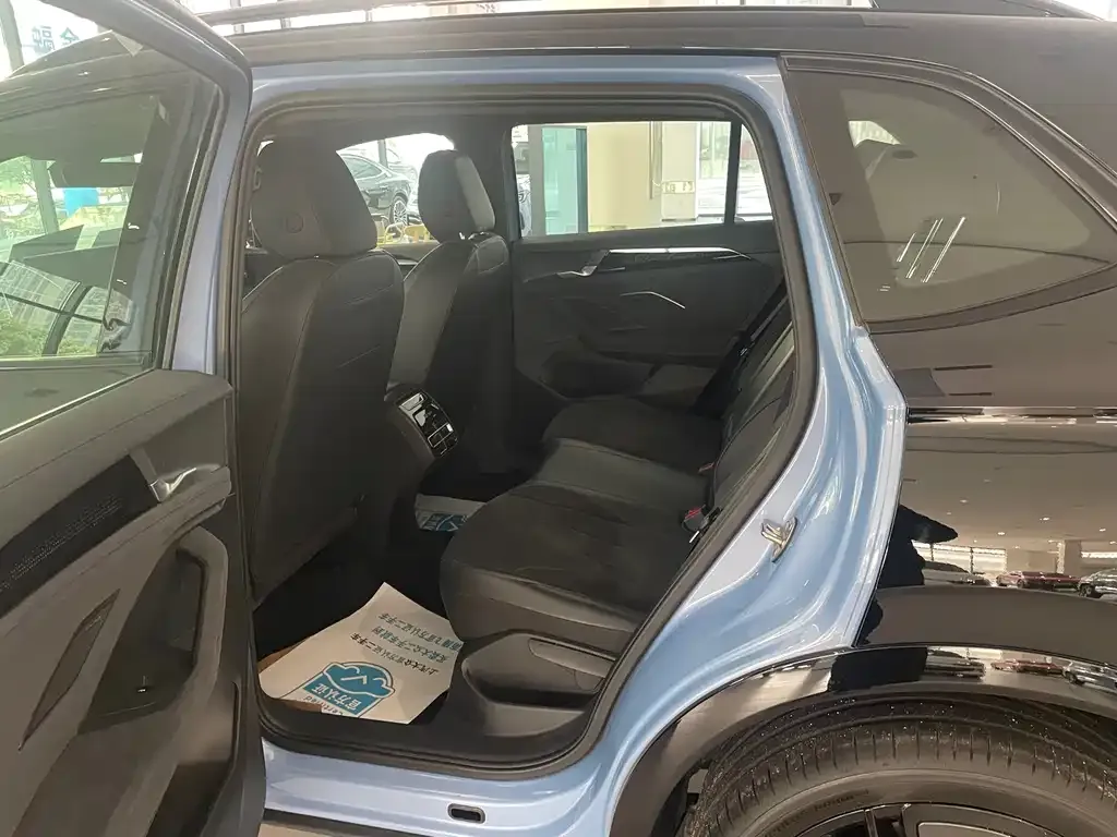 Volkswagen Tiguan L 2024 из CN, фото 6