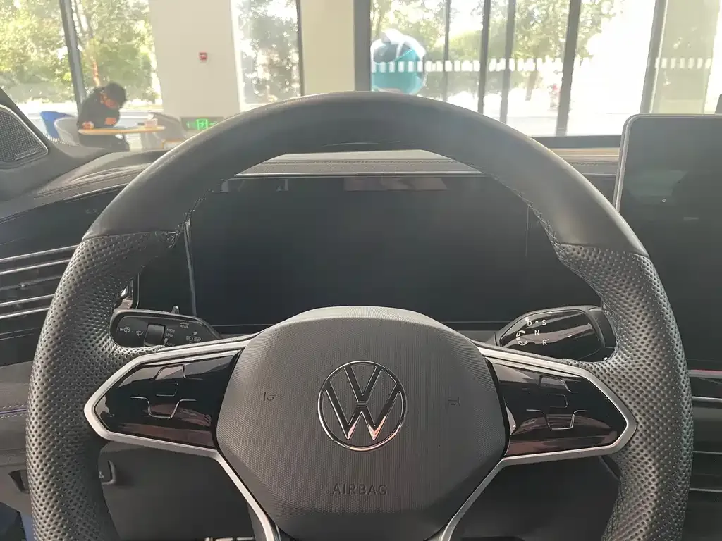 Volkswagen Tiguan L 2024 из CN, фото 10