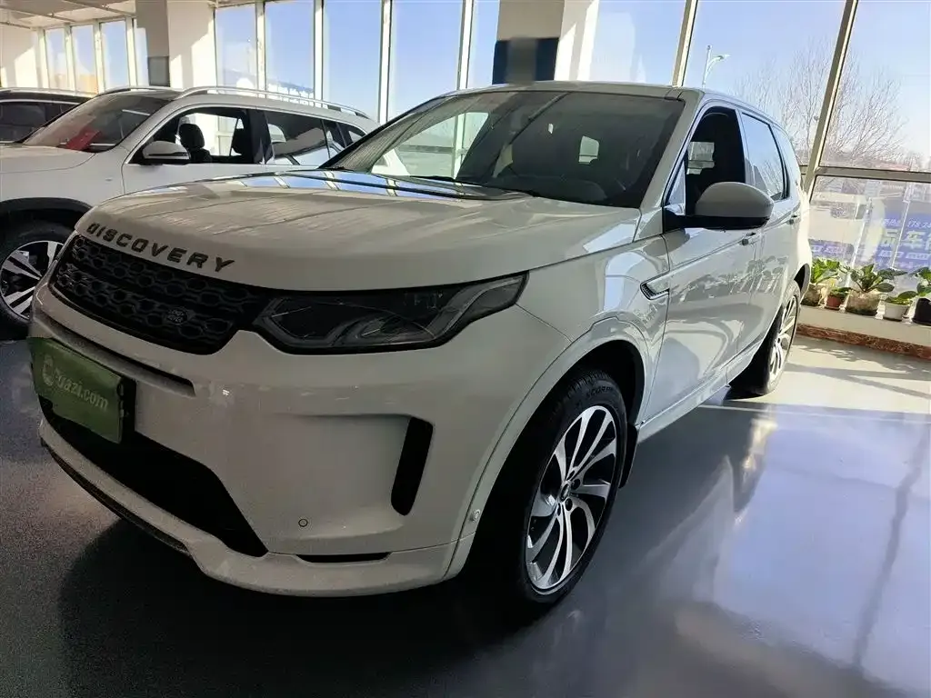 Land Rover Discovery Sport — фото 1