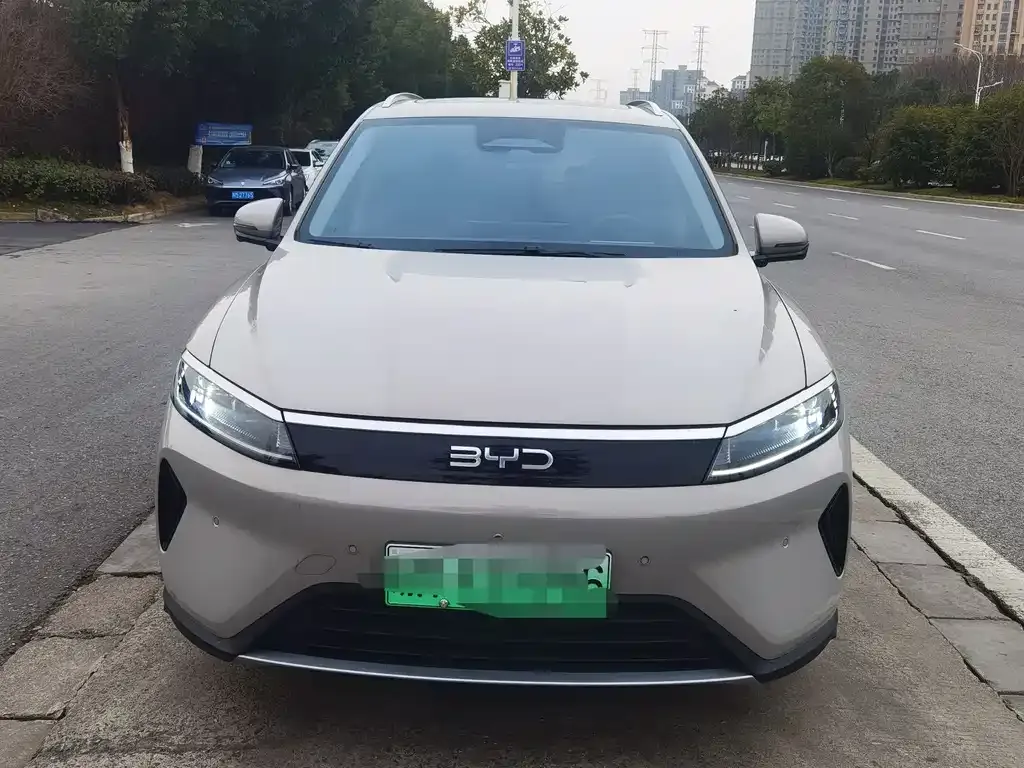 BYD Seal 05 DM-i — фото 8