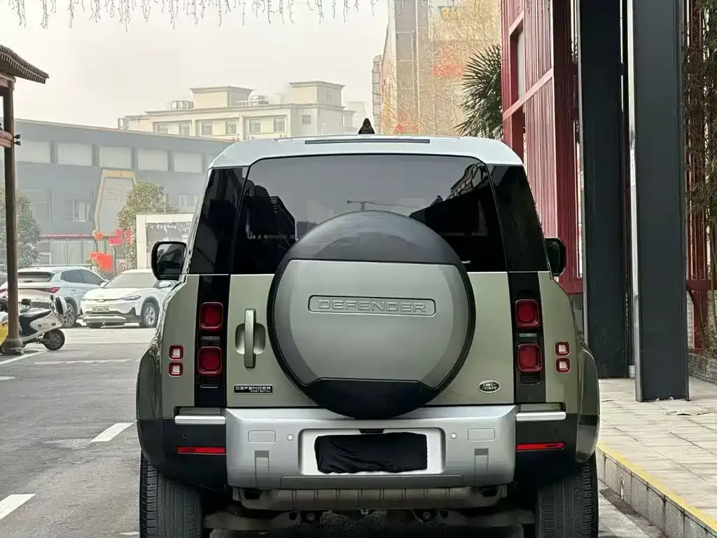 Land Rover Defender — фото 3