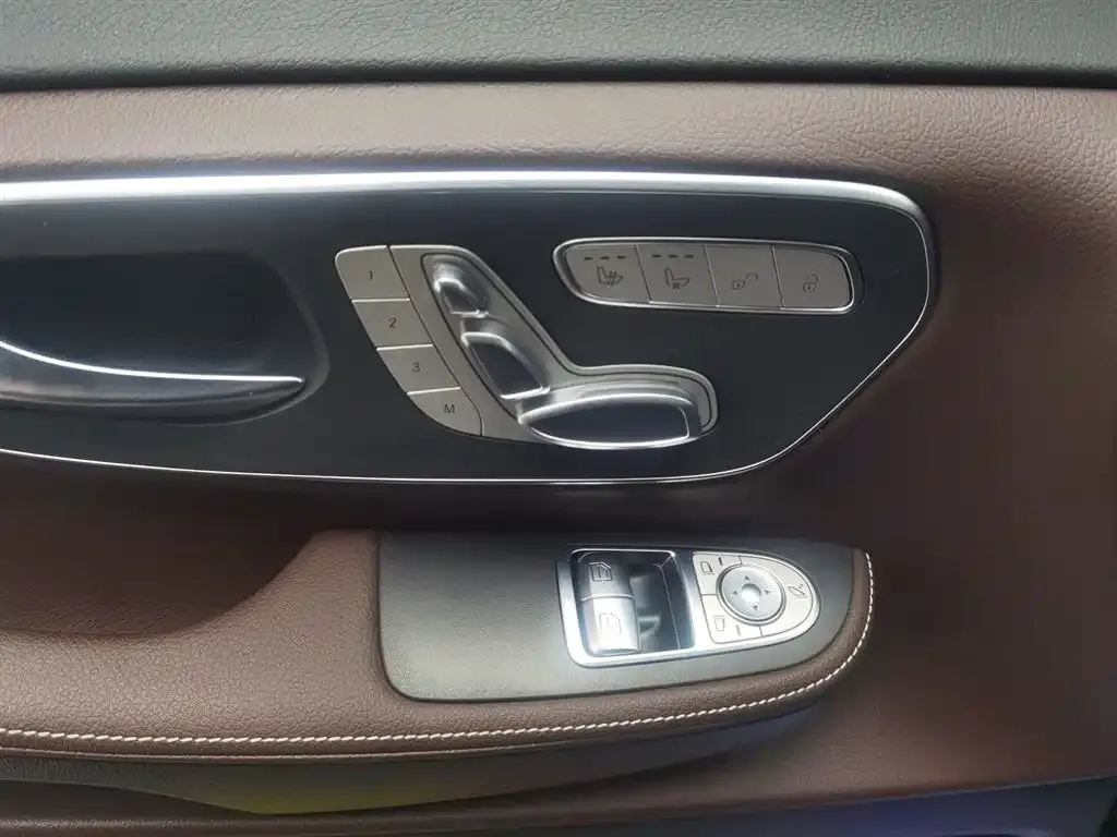 Mercedes-Benz V-Class 2024 из CN, фото 10