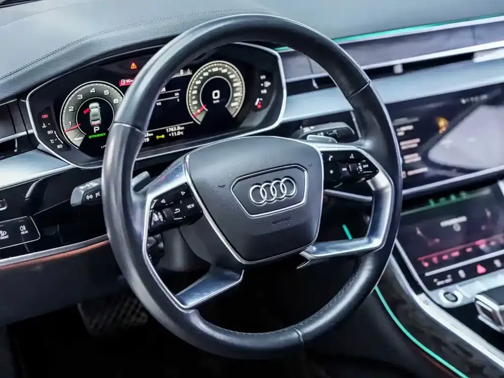 Audi A8 2022 из CN, фото 6