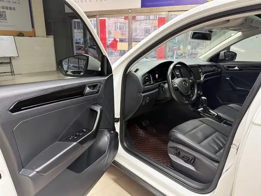 Volkswagen T-Roc 2022 из CN, фото 3