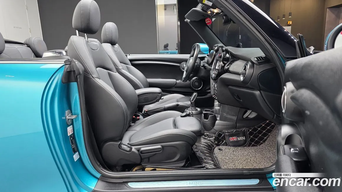Mini Cooper Convertible 2021 из KR, фото 5