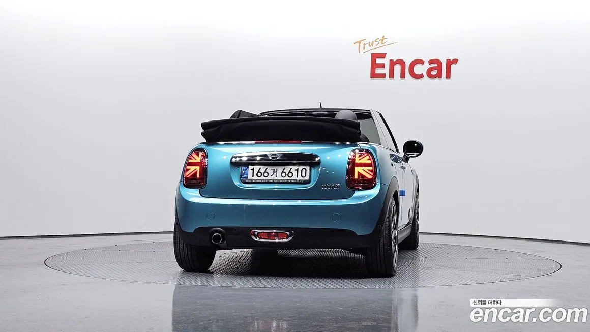 Mini Cooper Convertible 2021 из KR, фото 3