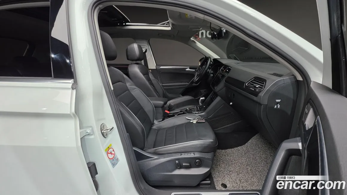 Volkswagen Tiguan 2022 из KR, фото 10