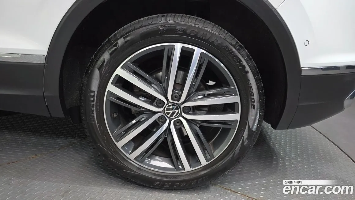 Volkswagen Tiguan 2022 из KR, фото 9