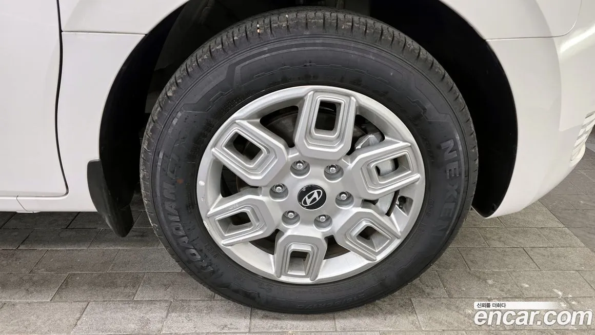 Hyundai Staria — фото 9