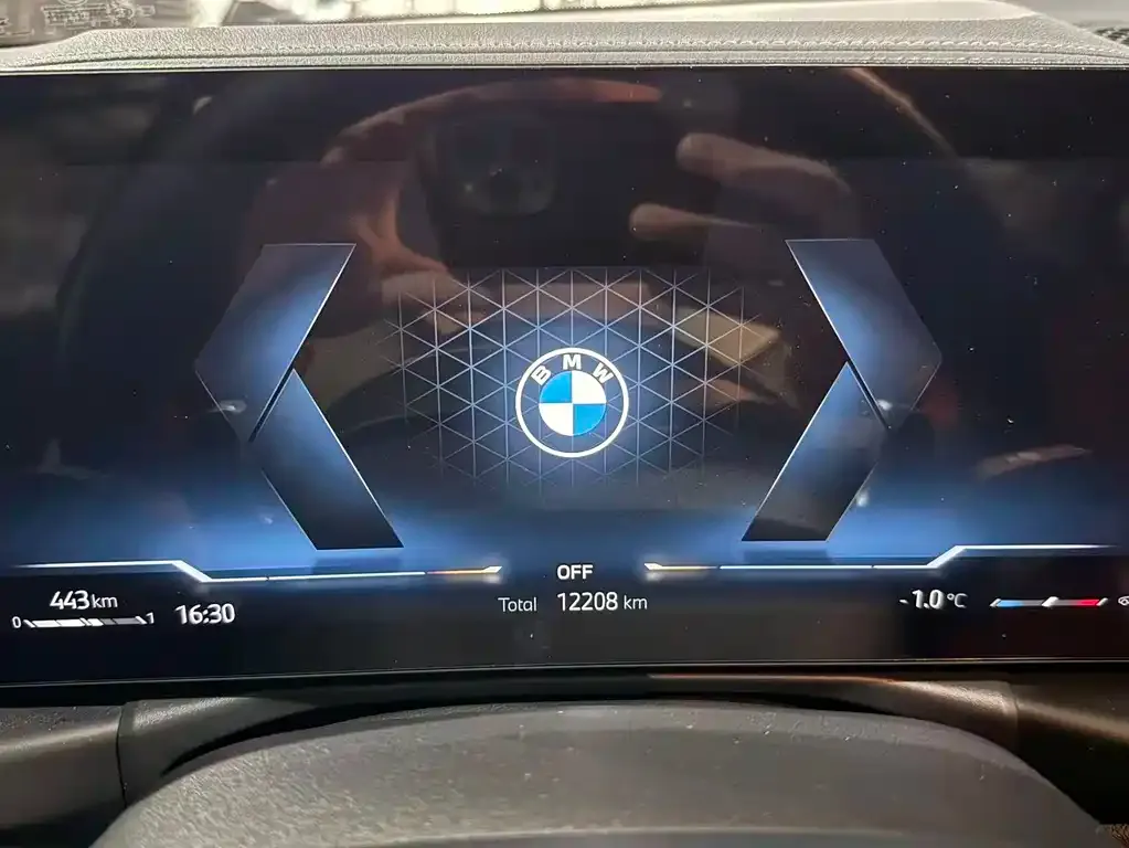 BMW 3 Series 2025 из CN, фото 7