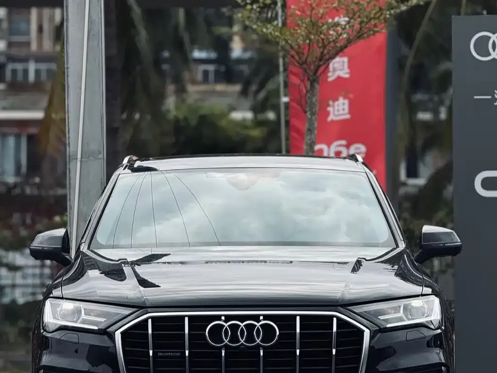 Audi Q7 2023 из CN, фото 6