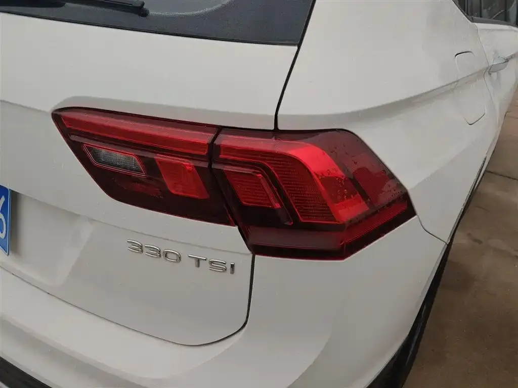 Volkswagen Tiguan L 2022 из CN, фото 4